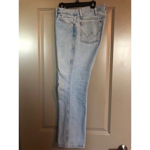 Wrangler white wash slim cowboy cut jeans